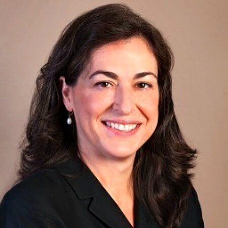 Portrait photo of Deb Gross